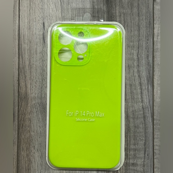 Light green iPhone 14 Pro Max silicone phone case, NWOT - Picture 1 of 4